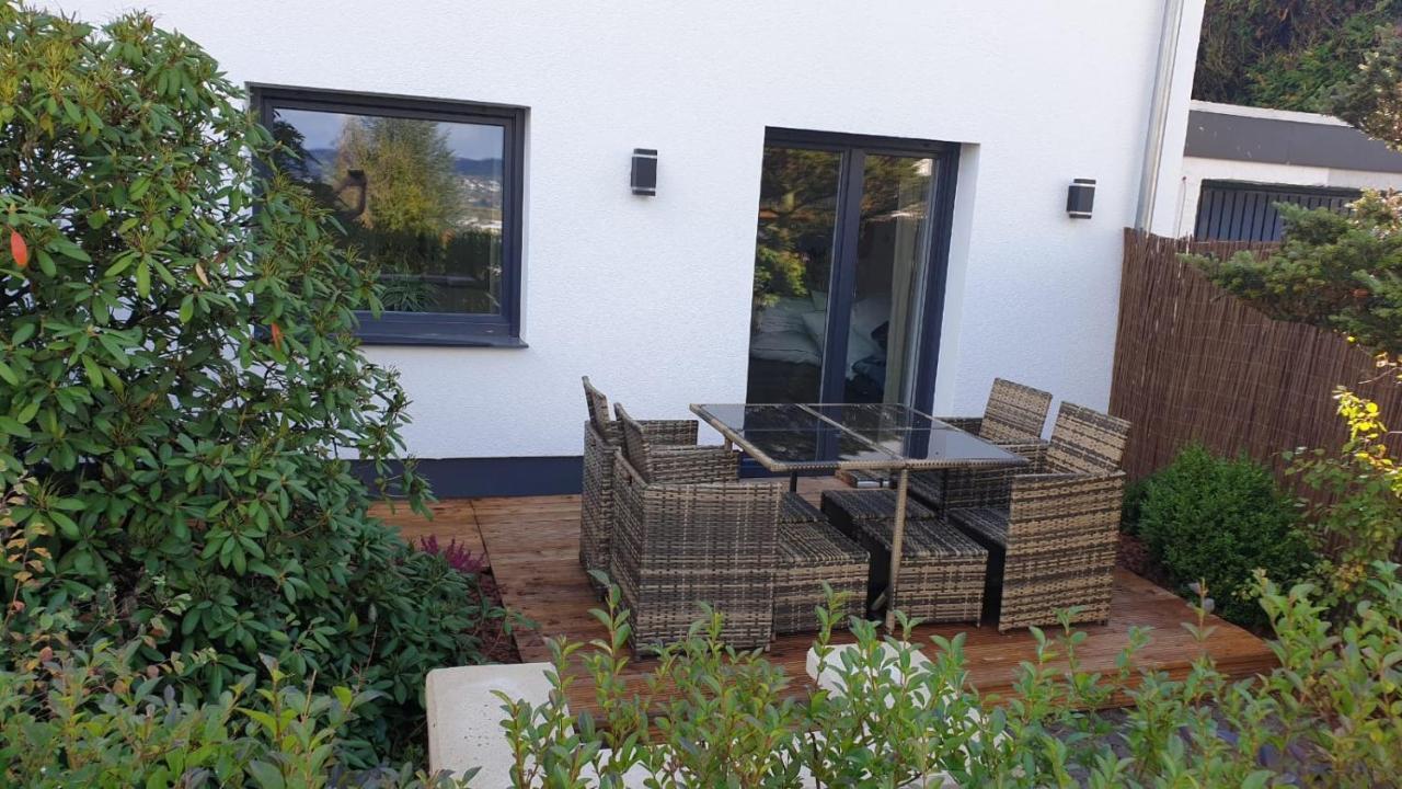 Haus Edda - Ferienwohnungen Mit Garten Und Schlossblick Marburg المظهر الخارجي الصورة